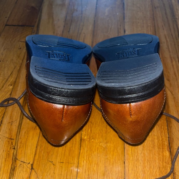 Florsheim, Reveal Jr. Boys Wingtip Oxford in Cognac - Picture 6 of 8